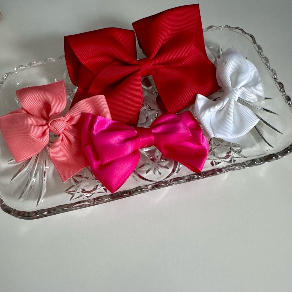 🎀 5/$25 4 Piece Set of Colorful Hair Bows